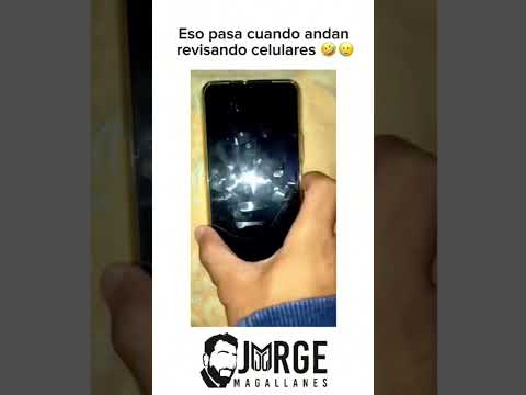 Se lesaparece a las que revisan celulares🤣😱 #humor #comedia #tóxicas #telefono