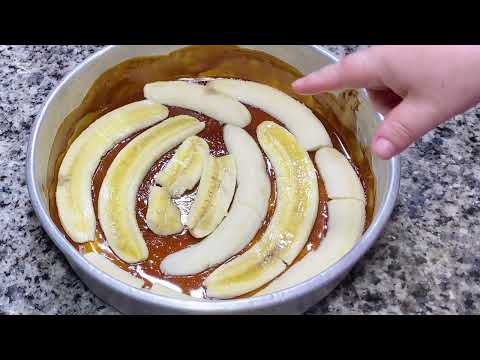 BUDÍN CON PLÁTANO EN TODA LA MASA