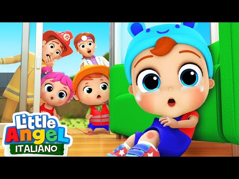 Attenzione ai Pericoli per Casa ⚠️🏠 Cartoni Animati con Gianni Piccino - Little Angel Italiano
