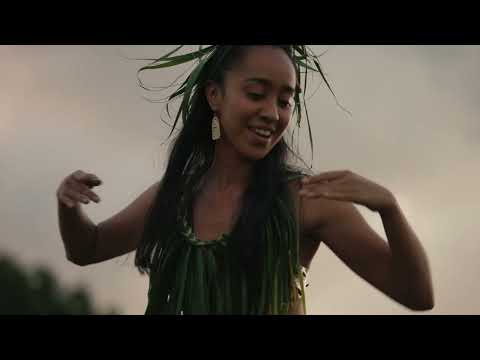 Treasure every moment in The Islands of Tahiti - 15" LOCAL CULTURE