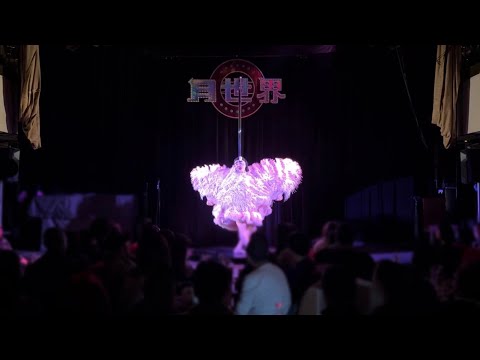 ♡キャバレーでポールダンス♡