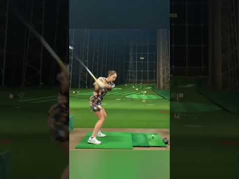 두팔 던지는게 정말 감탄이 나옵니다!!!❤️❤️❤️ | 아이언 스윙TV#shorts #golf #golfswing