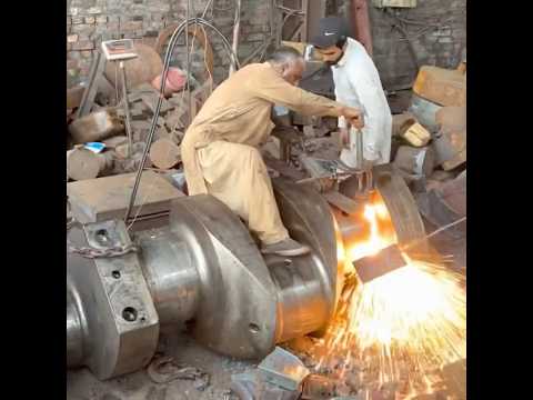 We Cut a Crankshaft of Aqua Cruise Ship into Pieces and Made a Giant Crankshaft For Compressor