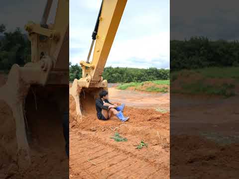 Excavators around the world Bang Keng #hitachizaxisbelahjalan #automobile #excavator #bulldozer #jcb