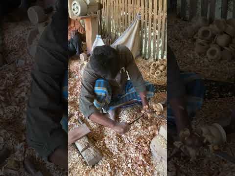 Fabricación de cuencos de madera