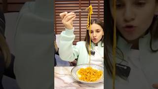 Viral Yurtdışı Atıştırmalıkları Test Ediyoruz 17:00 da Uzun Hali Kanalda Yayında