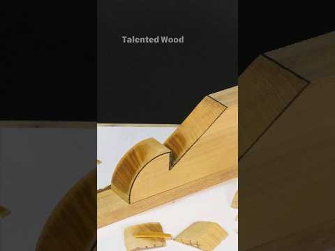 Unique wood carving #woodcarvingtutorial #wood #woodcarving #woodwork #art #woodcaving