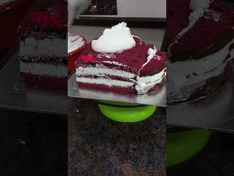 redvelvet customized cake