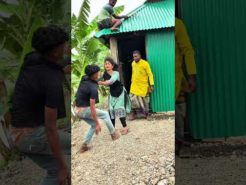 বারি দিলো কেন 😁😁😁😁😁 #funny #কাচাবাদামsong #comedyfilms #fishcomedy #comedy #aakhirkyutootichhorebarg