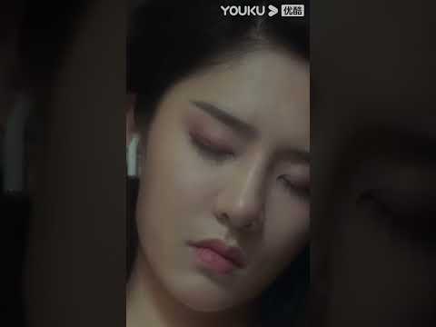 "أناكوندا في جزيرة الأفاعى"｜الجمال فتح عينيها لمواجهة الثعبان الصغير!｜YOUKU