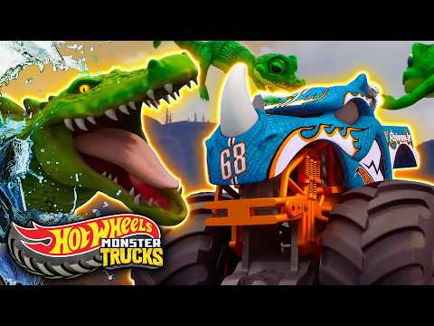 ๐ Rhinomite vs. 100 Angry Crocodiles! | Hot Wheels Monster Trucks