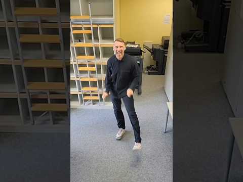 Copying is boring 🤪 #gabber #hardcore #hakken #rave #funny #teacher #school #dance #love