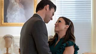 Every Hallmark Man Lacey Chabert Has Ever Kissed!❤️ FULL List of Her Movie Romances Revealed!