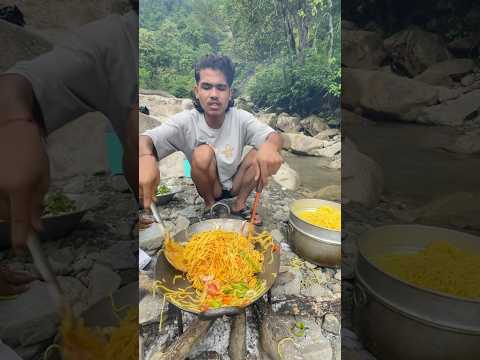 Pahado Me Hakka Noodles Bana Diya Hipopi Ne #shorts