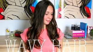 Wavy hair: REMINGTON Pro Soft Curl