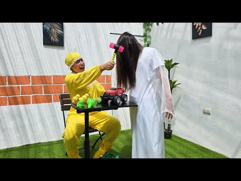 BEBÉ JUEGA CON LA LLORONA 👶😂 #humor
