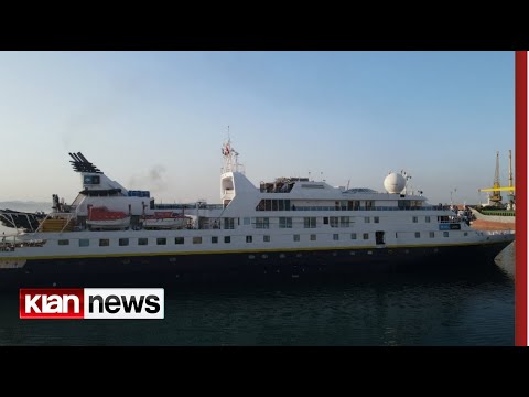 Klan News - Kroçiera luksoze me mbi 100 turistë nga SHBA, në Durrës