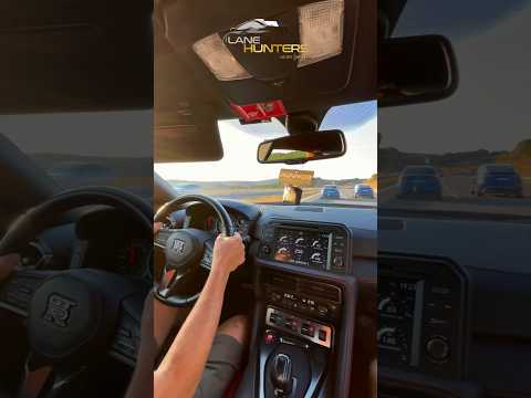 NISSAN GTR R35 vs. AUDI A4 DTM KAPIŞMASI❗️🚀 #lanehunters #shorts