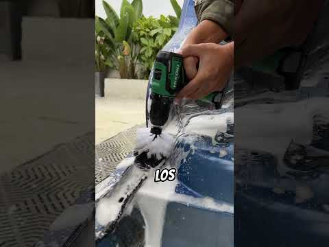 Limpieza EXTREMA de un coche inundado. Lo limpiarías así? #humor #detailing #limpiezaextrema #coches
