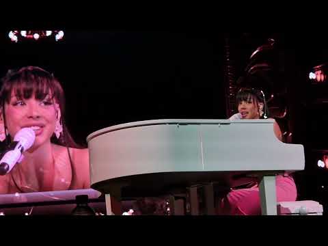 Ayliva: Nie deins (Soloversion, ohne Fan) (In Liebe, Ayliva - Tour 2024)| Live in München, 25.9.2024