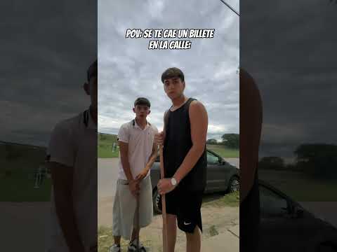 Pov: se te cae un billete:๐ #humor #amigos #billete #parati #fyp #tucuman