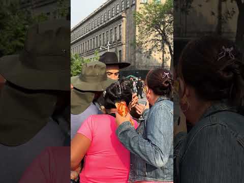 Sorprendo a esta mamá comprándole todo su negocio 🙏😭❤️