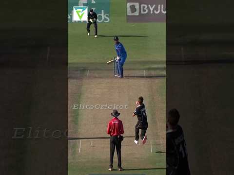MS Dhoni smashing sixes against the greatest fast bowlers of this Era #msdhoni #msd #cricket #goat