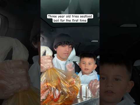 Three year old tries seafood boil for the first time 🦀 #part1