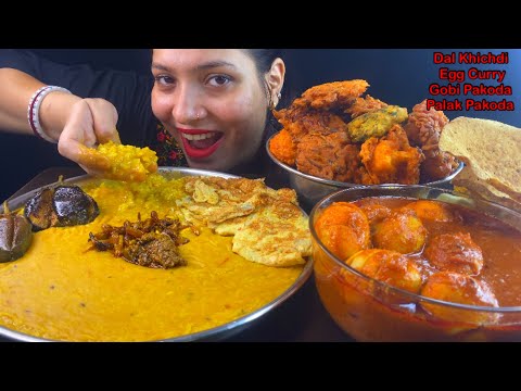 Eating Spicy🔥 Dal Khichdi, Egg Masala Curry, Gobi Pakoda, Palak Pakoda, Pyaj Pakoda, Bengan Bhaji