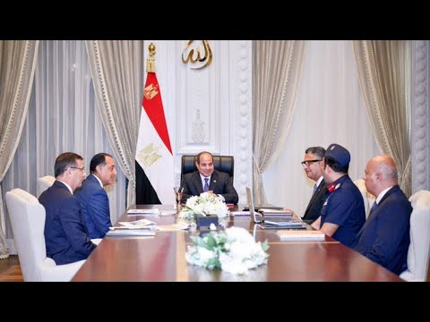 السيد الرئيس يجتمع برئيس مجلس الوزراء ووزير التموين والتجارة الخارجية ووزير الزراعة واستصلاح الأراضي