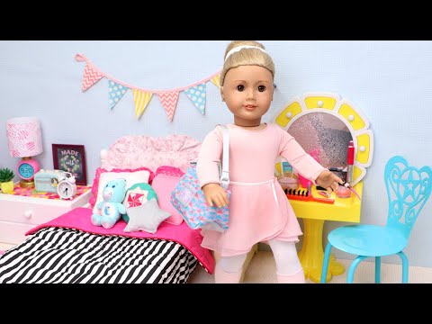 What’s Inside Jessie's Cozy Dollhouse Room?