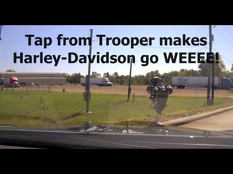 Reckless Harley-Davidson HIGH SPEED PURSUIT - Tap by Arkansas State Police sends it AIRBORNE! #pit