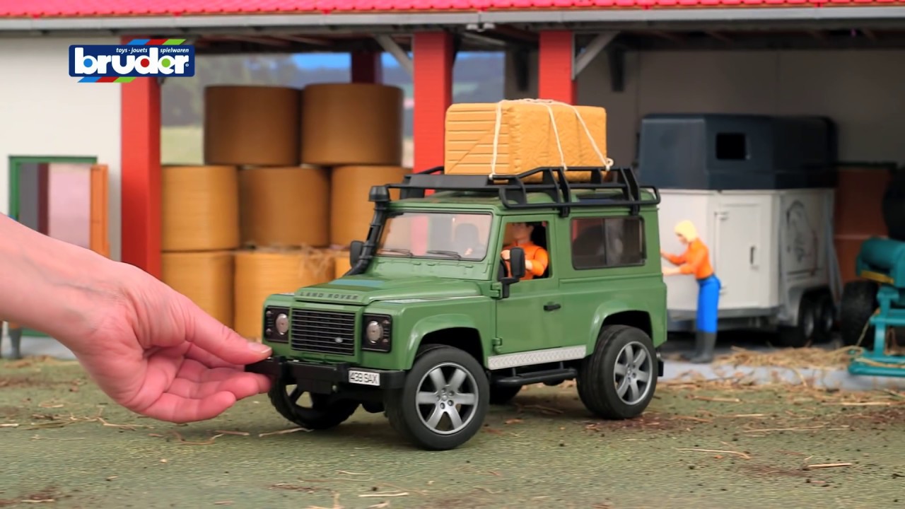 bruder land rover defender with horse trailer