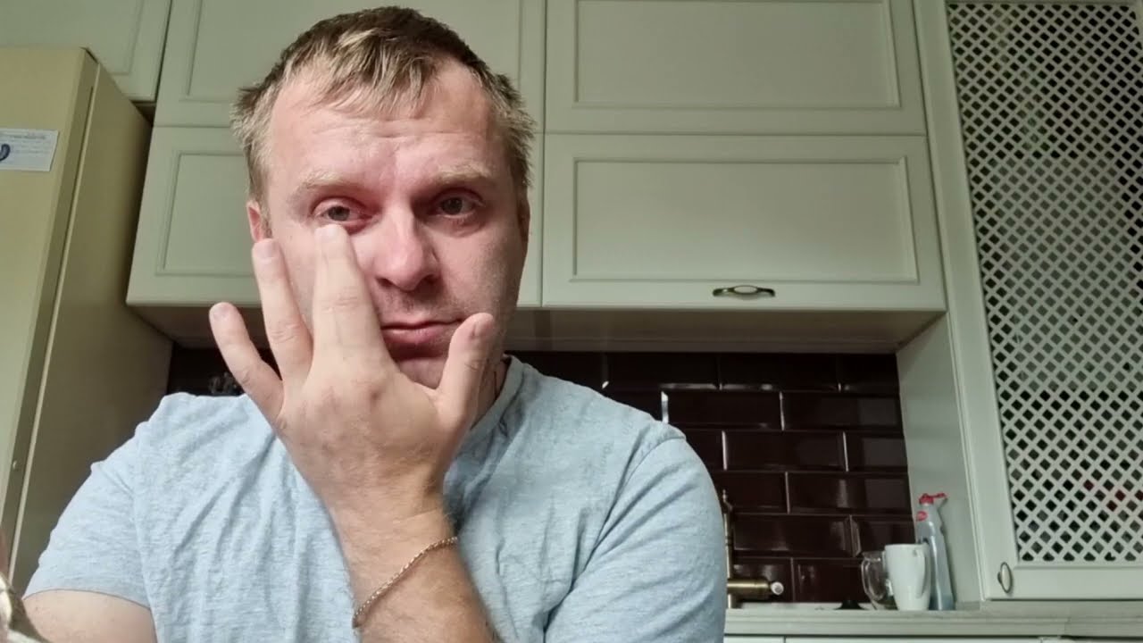 Приступ сонного паралича Бабушка под балконом