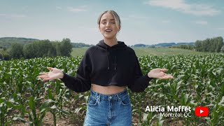 Alicia Moffet – Making a Deep Connection with Fans