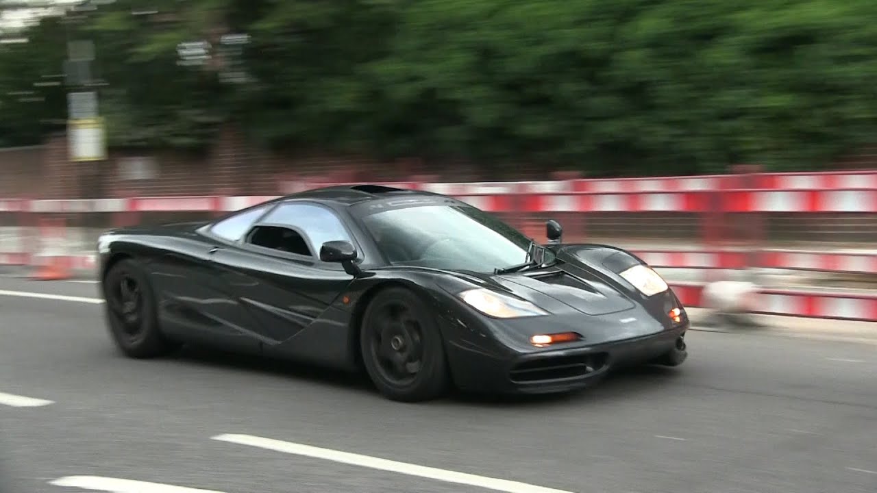 A McLaren F1 in the rain? 6. 11. 2016