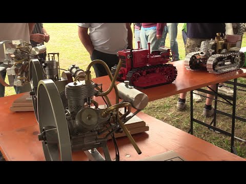 Hand-built scale old tractors and running miniature engines - Start up sound - Campodoro 2024