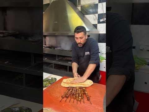 #reklam Bu Mekanda Tüm Kebaplar Zırhtan Geçiyor! #keşfet #food #video #shortvideo #viralshort