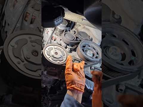 Як швидко зняти ремінь.#auto #repair.