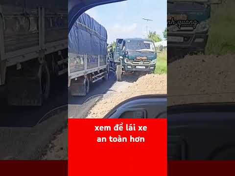 đoạn đường hẹp hai xe tải không nhường đường #shorts