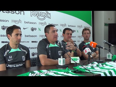 RDP CON EL NUEVO CT : Efraín Juárez (DT), Luis Pérez (AT), Alex Larrea (AT),Guillermo Zaragoza (PF).