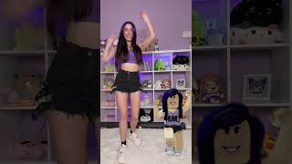 HEAR ME NOW bailando con TODOS mis AVATARES de Roblox