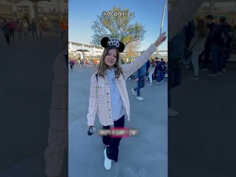 El gesto prohibido en Disneyland