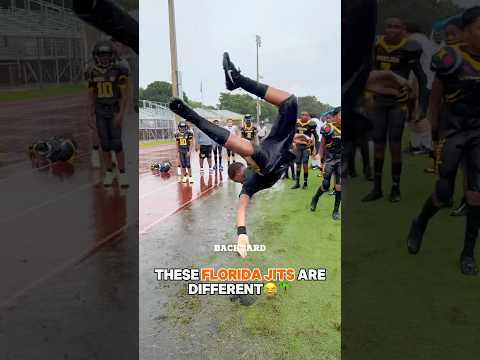 These Florida Jits are DIFFERENT‼️😂 #blur #backflip #football #footballshorts #footballskills