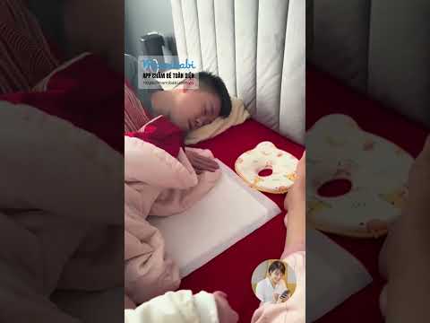 Vỗ hoài mà không thấy nín nhỉ #cute #baby #cutebaby #funny #embe #newborn #babycute #babylove #love