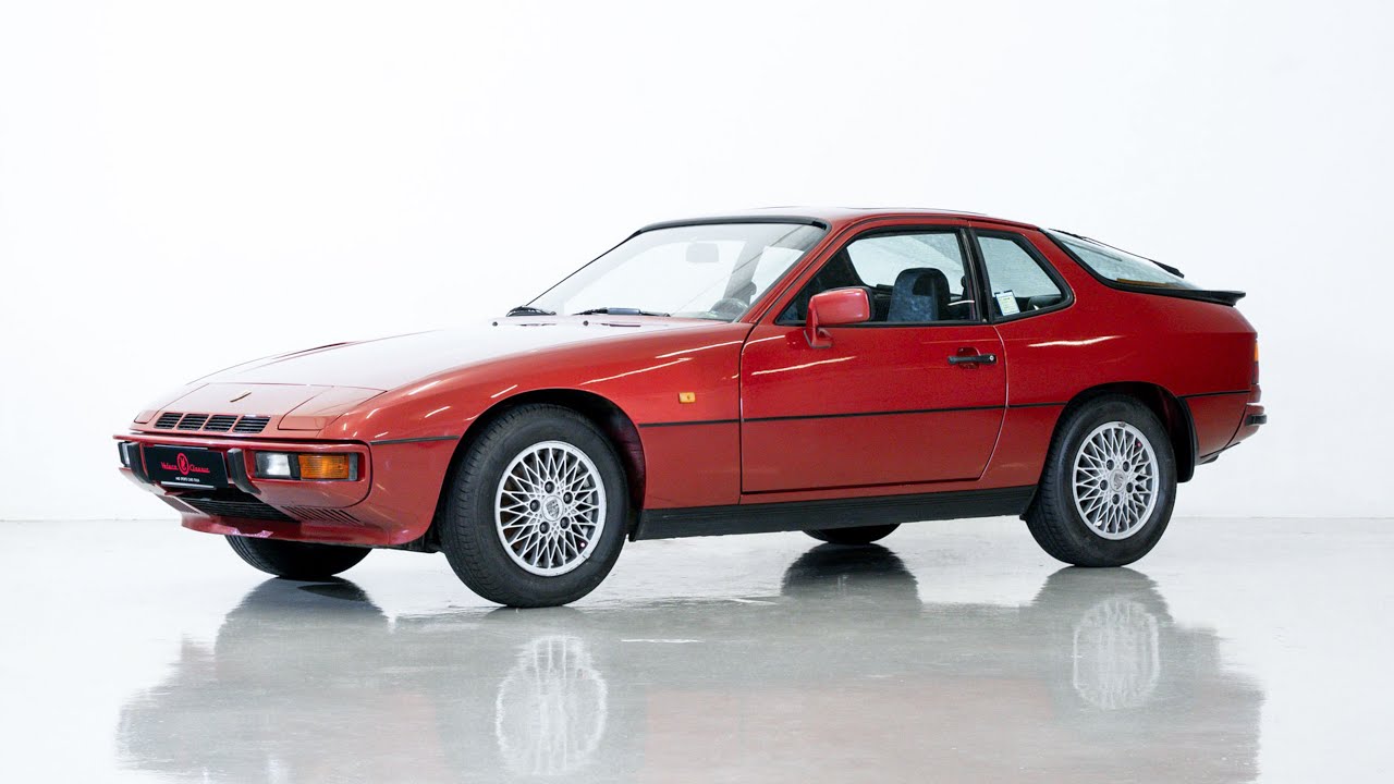 Video preview of Porsche 924 Turbo (1982)