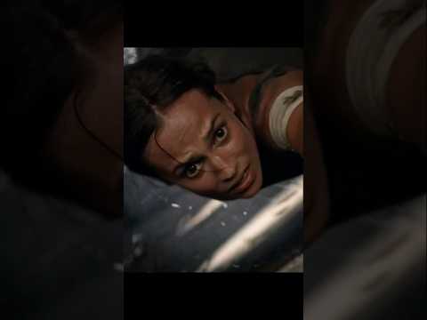 🔥 INSANE Plane Escape Scene! | Tomb Raider (2018) Lara Croft’s Survival Breakdown 💥🪂🌊