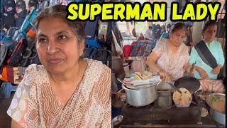 Struggling Lady selling Live Veg Thali On Streets of Uttam nagar 😍 Delhi । Street food india