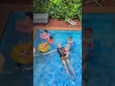 Keseruan Renang di rumah bibi ica #funny #barbiejowo #renang