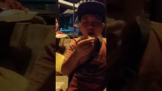 Singgah makan Di Pekan Ranau